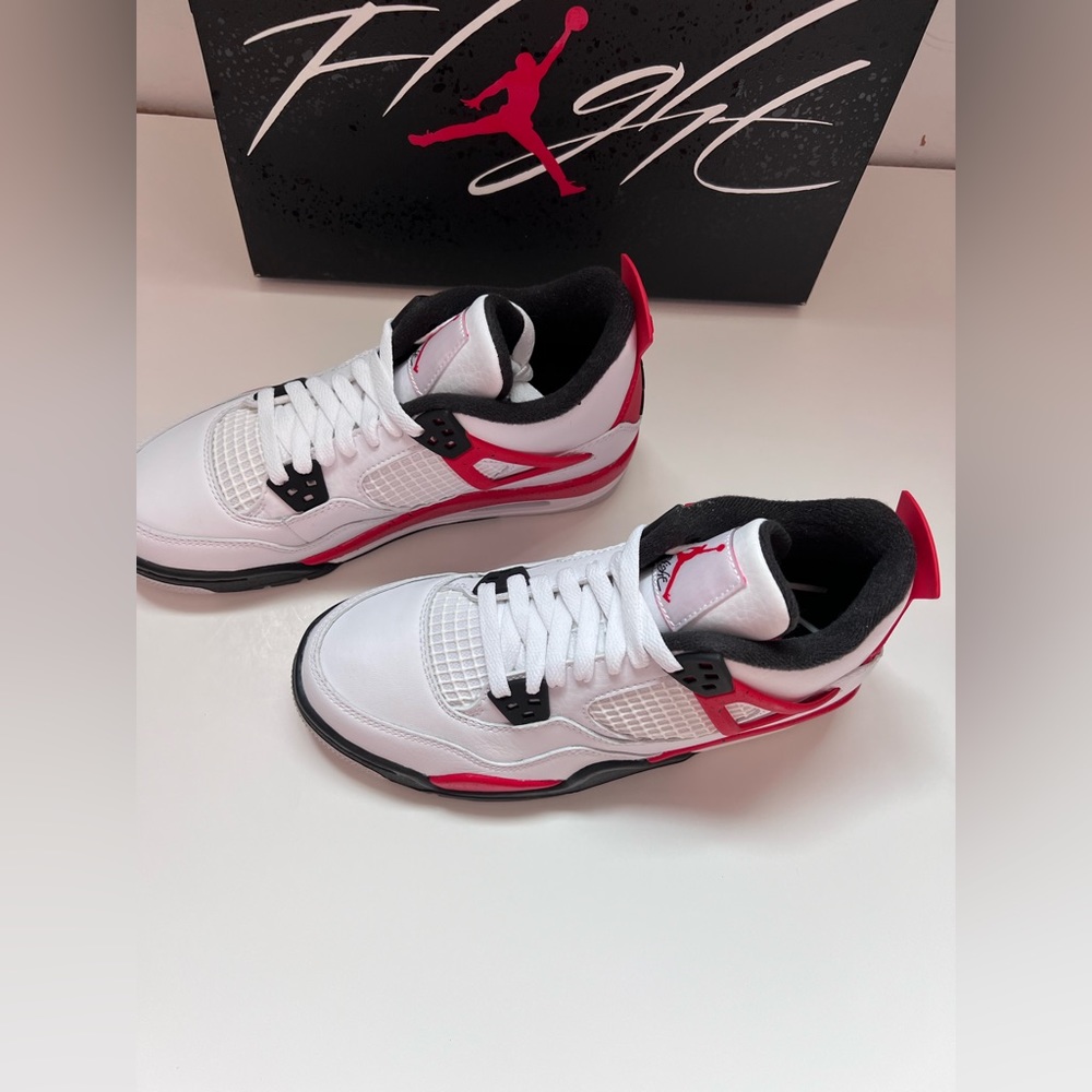 Red cement Jordan 4